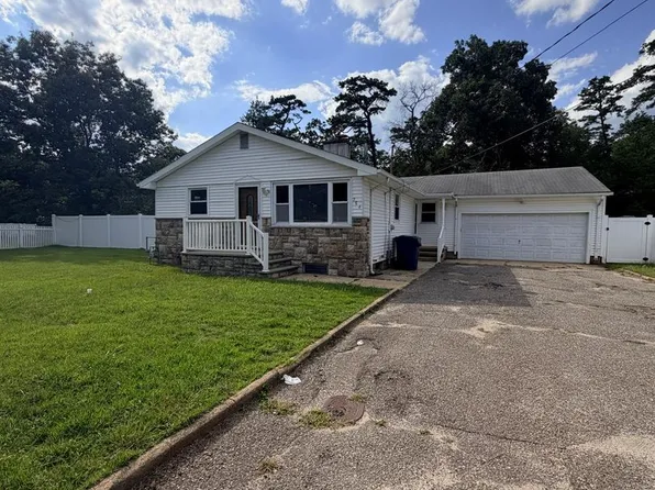 254 Admiral Ave, Beachwood, NJ 08722