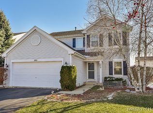 990 Shoreline Dr, Aurora, IL 60504