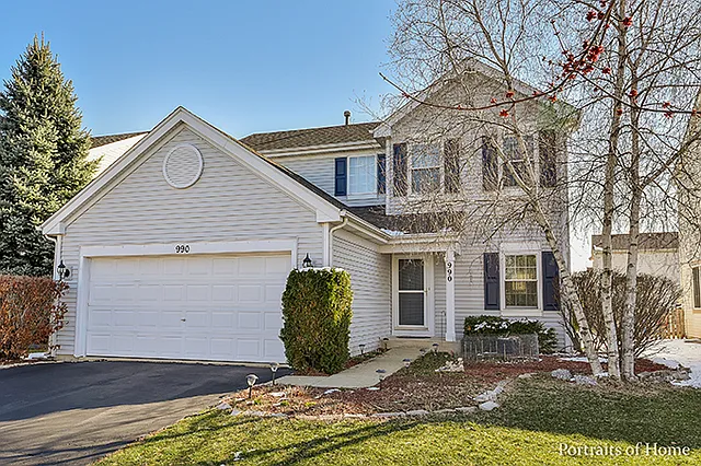 990 Shoreline Dr photo 1