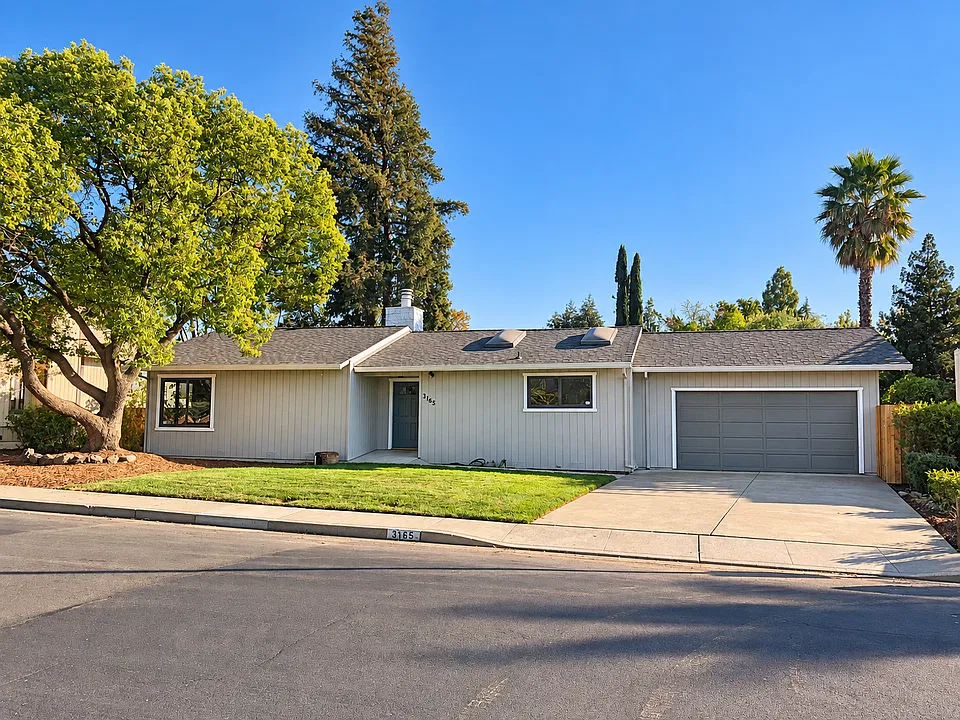 3165 Burbank Dr