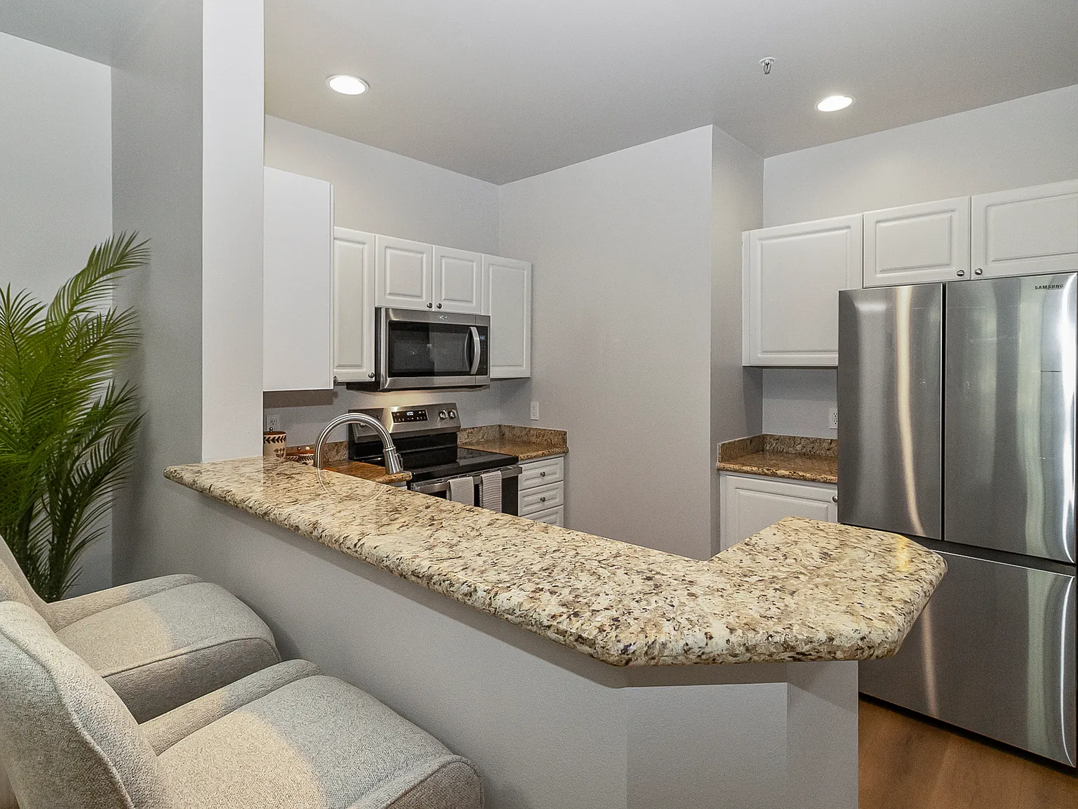 12712 Admiralty Way #F202 Everett, WA 98204 - F202 — Photo 3