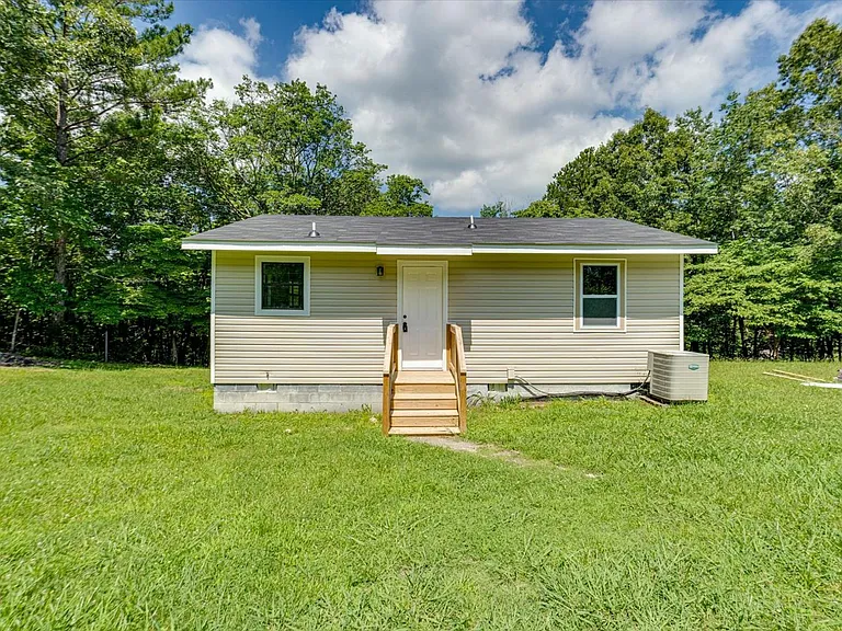 840 Emery Rd — Photo 17