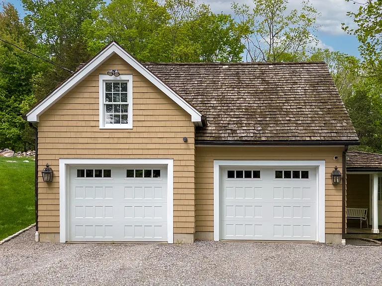 467 Laurel Rd — Photo 26