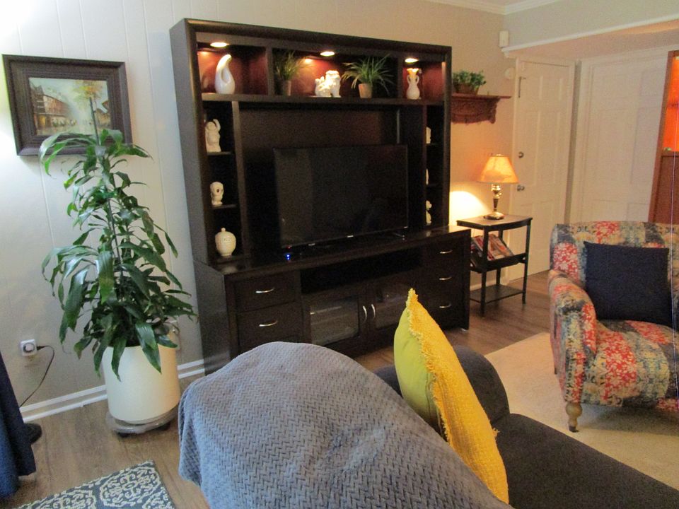 1st image of 5070 Vernon Springs Dr #A
