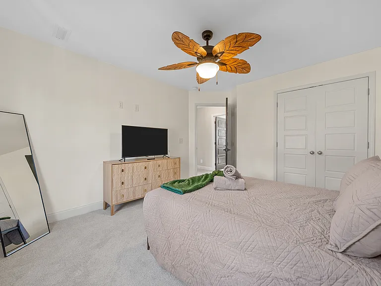 1147 Eagles View Dr — Photo 24