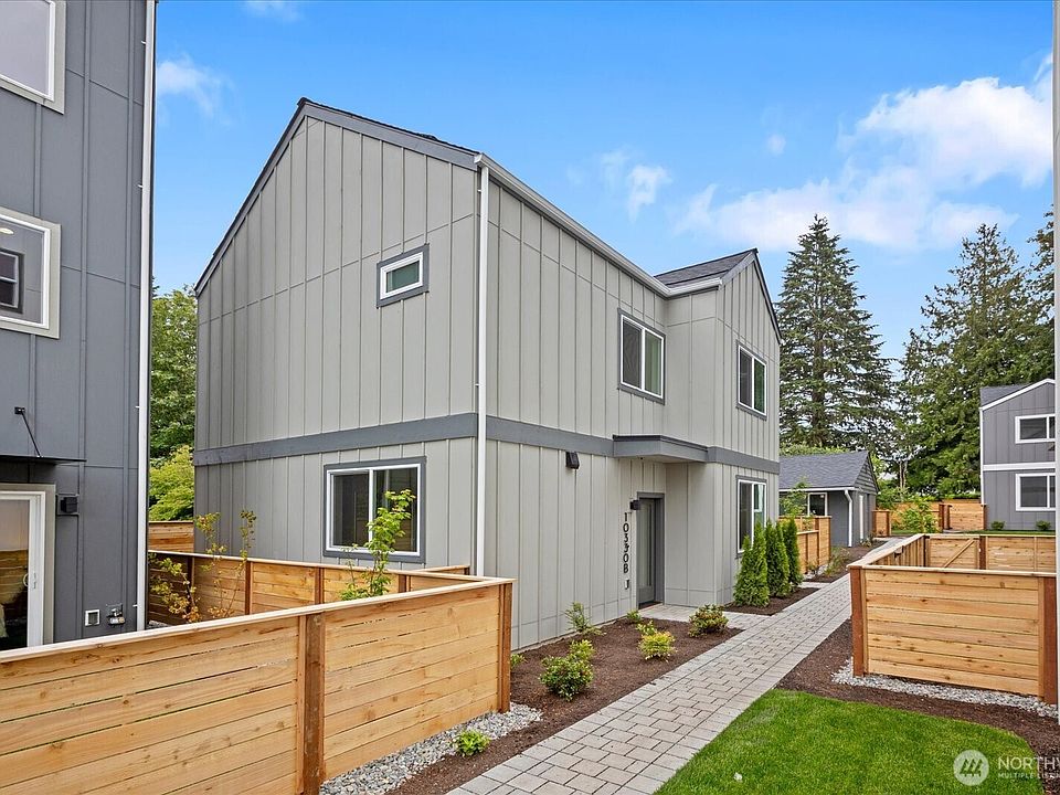 1st image of 10330 Ashworth Avenue N #B