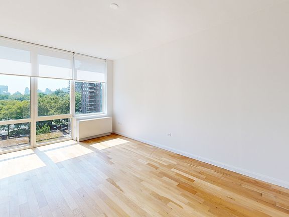 4th image of 795 Columbus Ave APT 7C