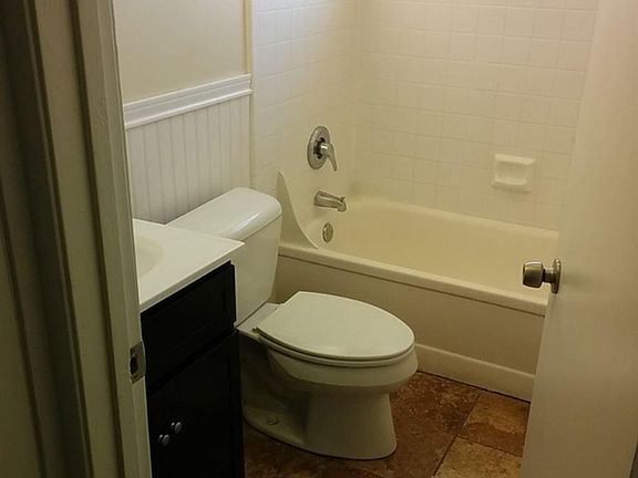 3rd image of 5242 College Oak Dr APT 04