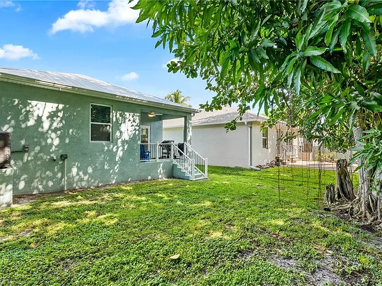 10004 Connecticut St — Photo 3