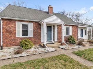 10 Elizabeth St, West Springfield, MA 01089