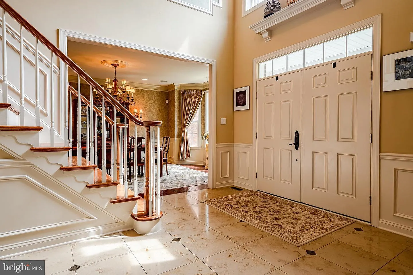 4 bed, 5600 sqft, $4,950 — Photo 4