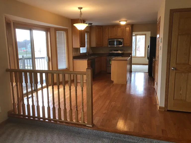 18037 Monroe Cir NW — Photo 4