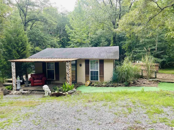 323 Kirkwood Rd, Benton, KY 42025