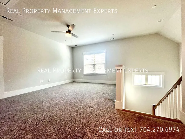 8878 Cotton Grove Ct — Photo 11