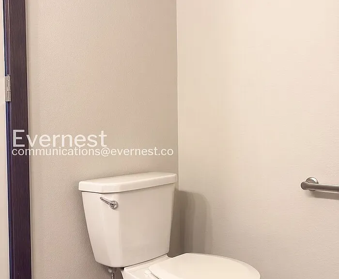 129 SW 185th Ln — Photo 9