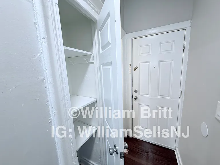 9 Bentley Ave #15 — Photo 11