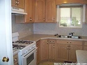 4th image of 651 Kingston Dr