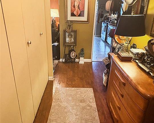 5th image of 6 Horizon Rd #1108