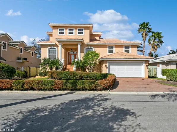 4 Paradise Ln, Treasure Island, FL 33706