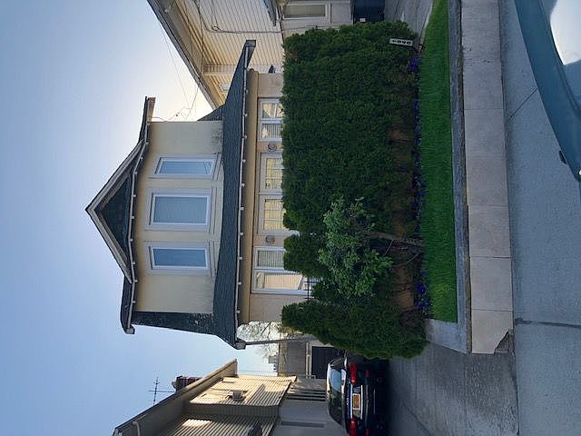 2nd image of 1940 E 23rd St