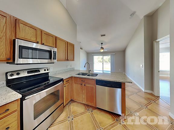 5th image of 30843 Birdhouse Dr