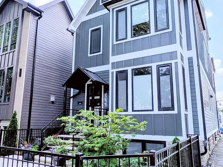 3144 N Leavitt St #GARDEN — Photo 2