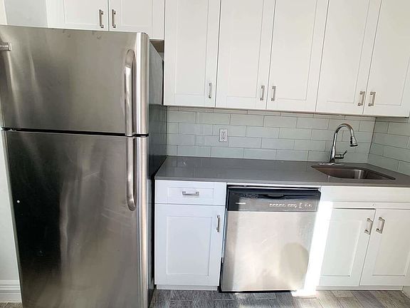 2nd image of 31-47 29th St #B10