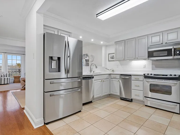 717 Bienville Blvd #B2 — Photo 28