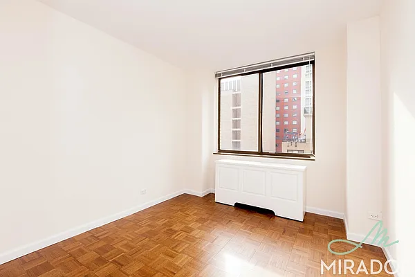 Rented by Mirador Real Estate | media 16