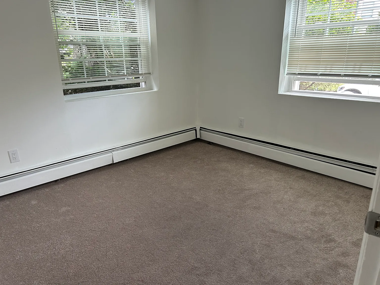7 Meridian St — Photo 2