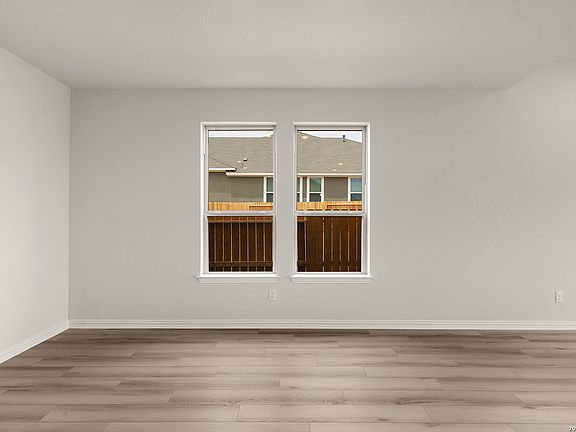 4th image of 1850 Pining Street