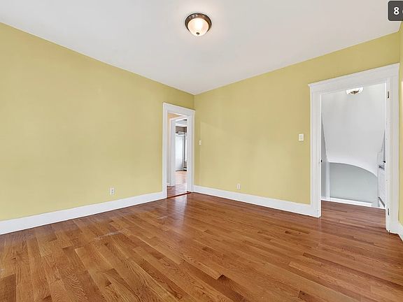 5th image of 52 Pearson Rd
