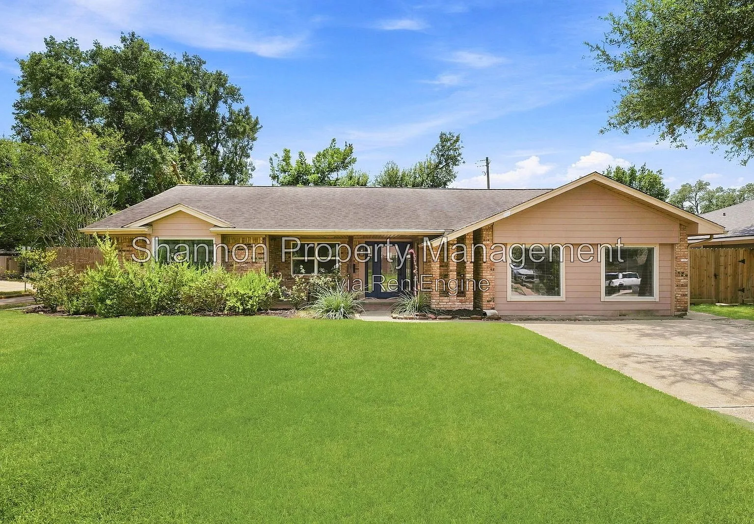 3 bed, 2.5 bath, 2248 sqft, $3,700 — Photo 4