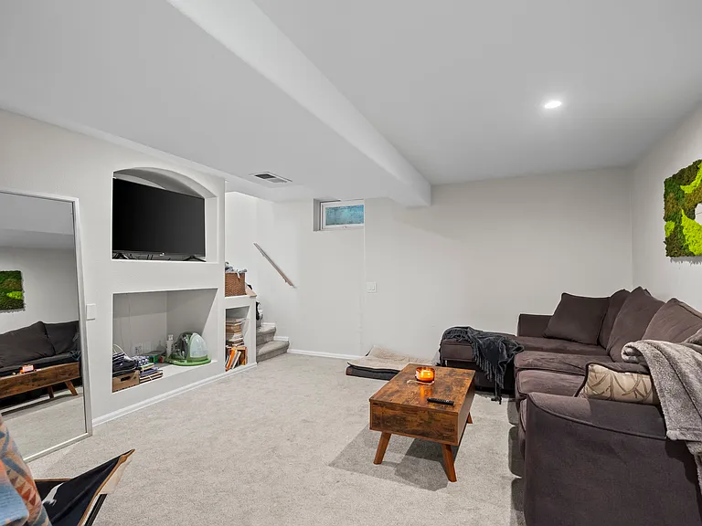 3240 Oneida St — Photo 11