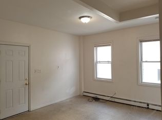 96 Penn St #2L, Providence, RI 02909