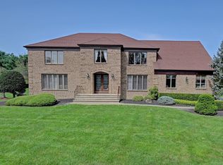 7 Eileen Ln, Marlboro, NJ 07746