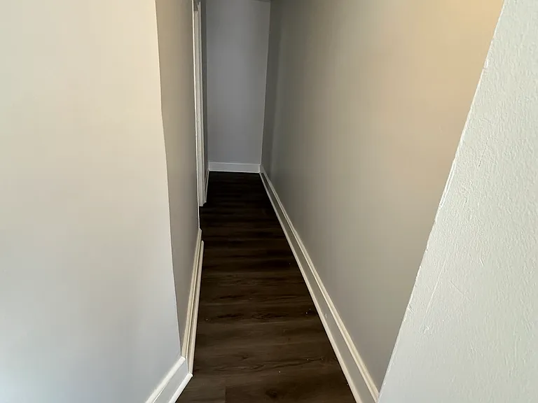 515 Jane St #1L — Photo 10