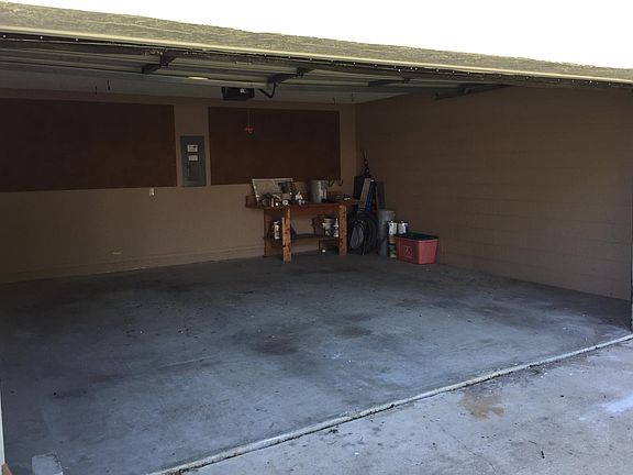 3rd image of 7304 Farington Ct
