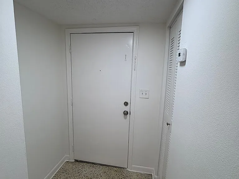 Gabriella Apartments — Photo 26