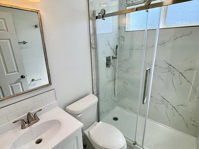 10426 Reymouth Ave — Photo 8