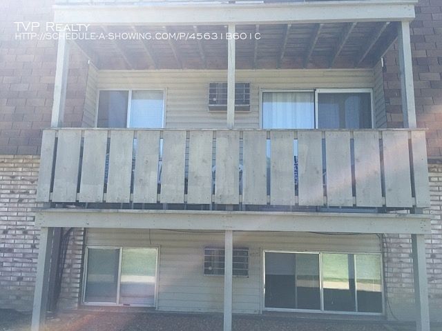 2nd image of 1444 W River Rd N APT H