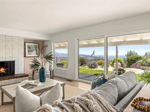 10311 Ladera Senda, Santa Ana, CA 92705