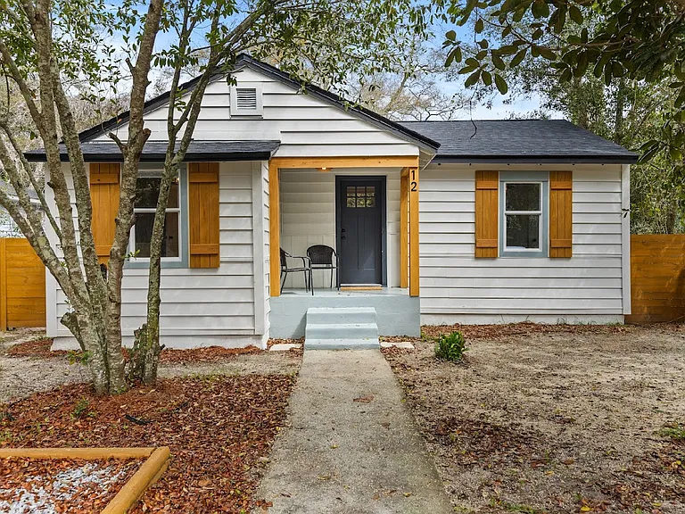 12 N Runyan St — Photo 2
