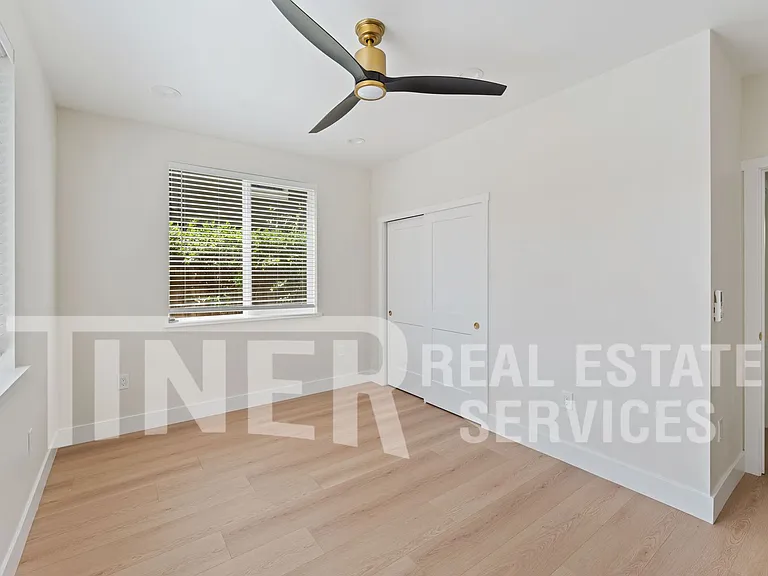 1314 Q St #4 — Photo 11
