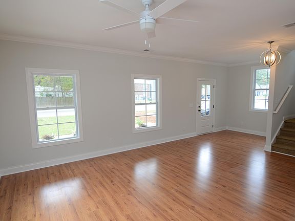 4th image of 8708 Jenny Lind St