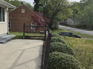 808 Idlewood Dr, Greensboro, NC 27408