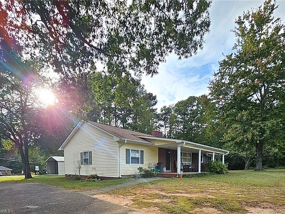 3rd image of 4950 Curry Rd