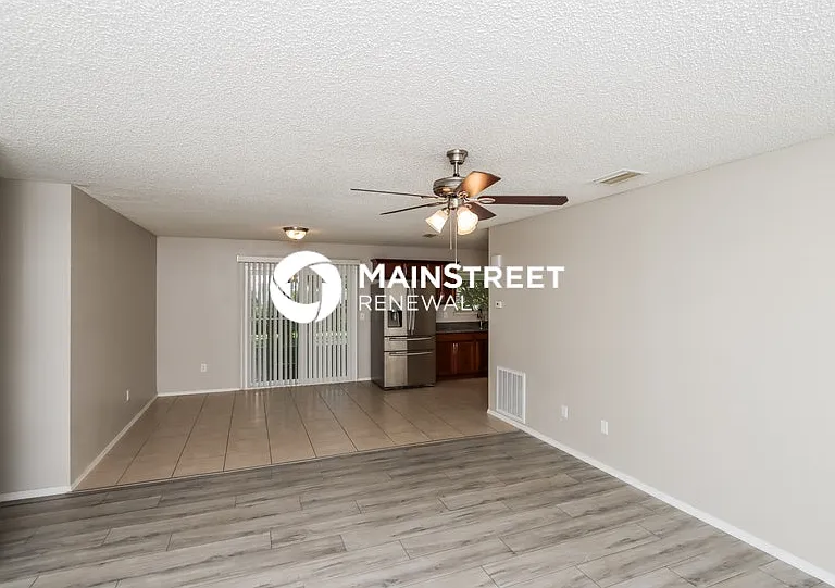 844 Sorrel St NW — Photo 5