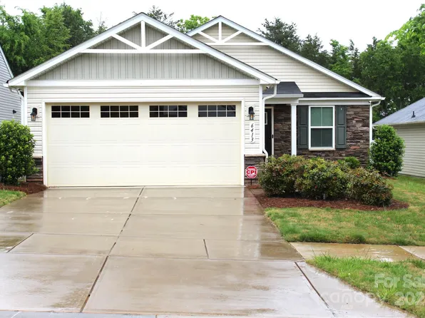6413 Brawley Ann Dr, Charlotte, NC 28215