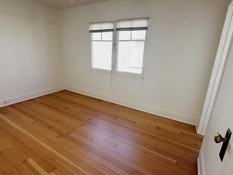 253 S Lemon St #8 — Photo 31